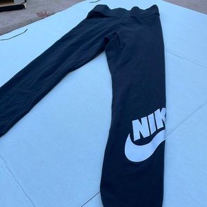 Nike xs leggings